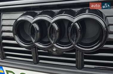 Внедорожник / Кроссовер Audi e-tron 2020 в 