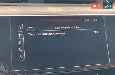 Позашляховик / Кросовер Audi e-tron 2020 в 
