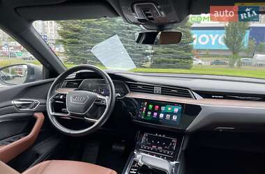 Позашляховик / Кросовер Audi e-tron 2020 в 