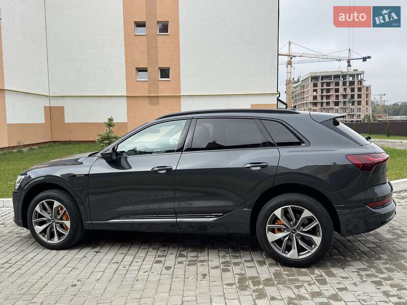 Внедорожник / Кроссовер Audi e-tron 2021 в Львове фото 3 Внедорожник / Кроссовер Audi e-tron 2021 в Львове
