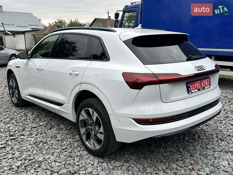 Позашляховик / Кросовер Audi e-tron 2020 в Рівному