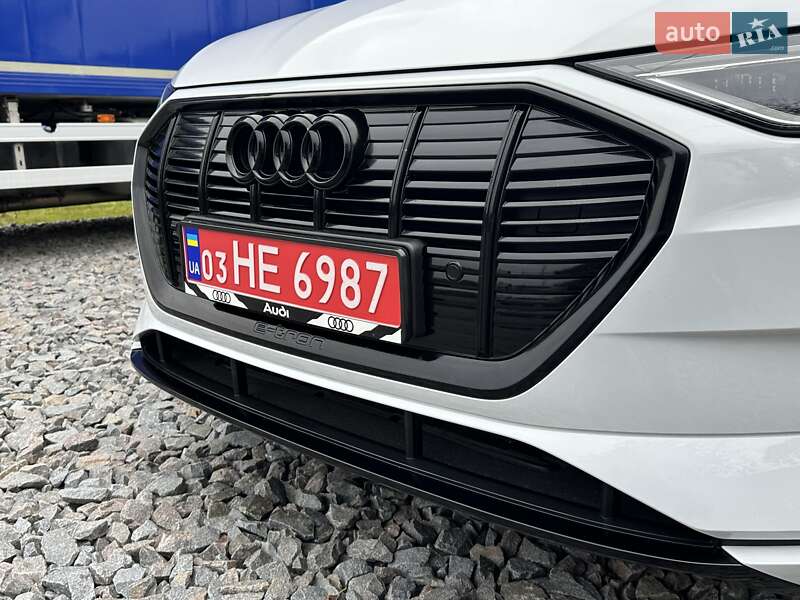 Позашляховик / Кросовер Audi e-tron 2020 в Рівному