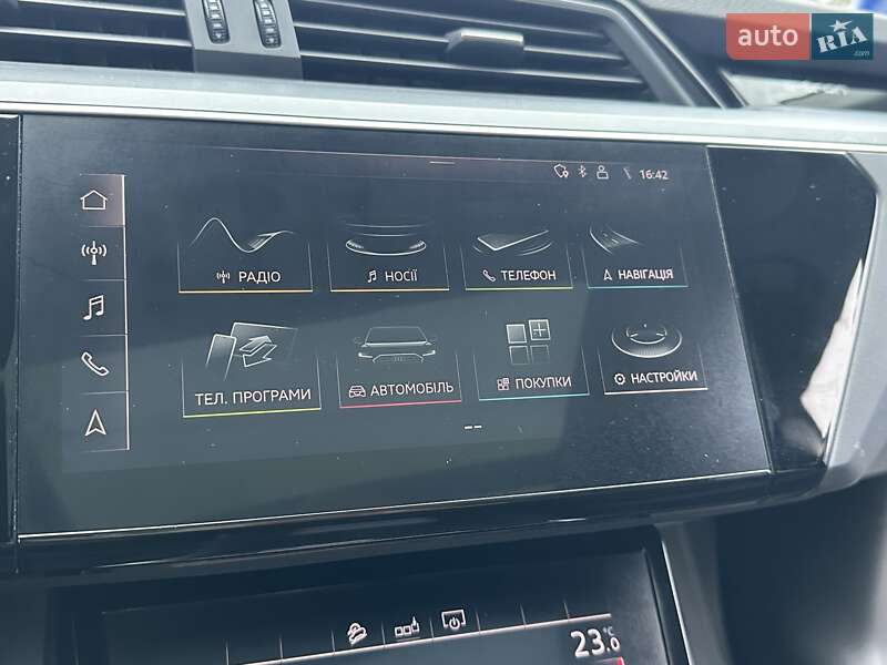 Позашляховик / Кросовер Audi e-tron 2020 в Рівному
