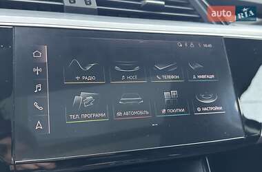 Внедорожник / Кроссовер Audi e-tron 2020 в 
