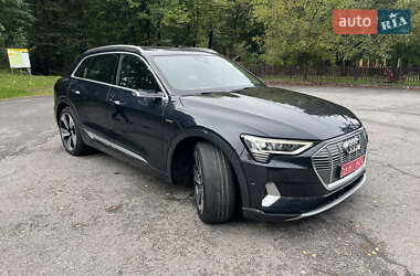 Внедорожник / Кроссовер Audi e-tron 2019 в 