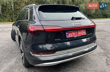 Внедорожник / Кроссовер Audi e-tron 2019 в 