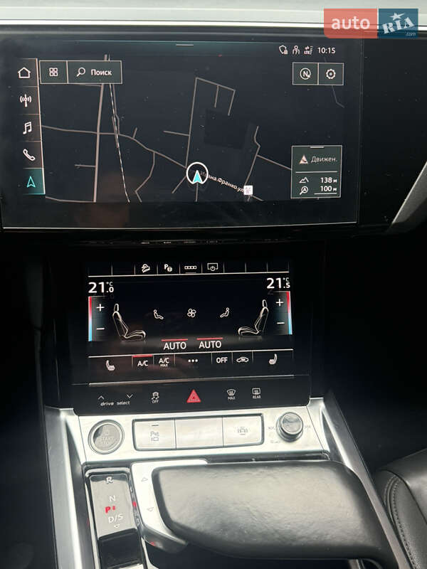 Внедорожник / Кроссовер Audi e-tron 2021 в Иршаве