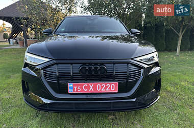 Позашляховик / Кросовер Audi e-tron 2019 в 