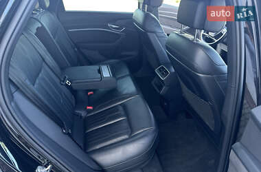 Позашляховик / Кросовер Audi e-tron 2019 в 