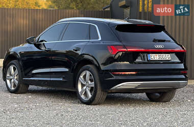 Внедорожник / Кроссовер Audi e-tron 2019 в 