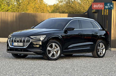 Внедорожник / Кроссовер Audi e-tron 2019 в 