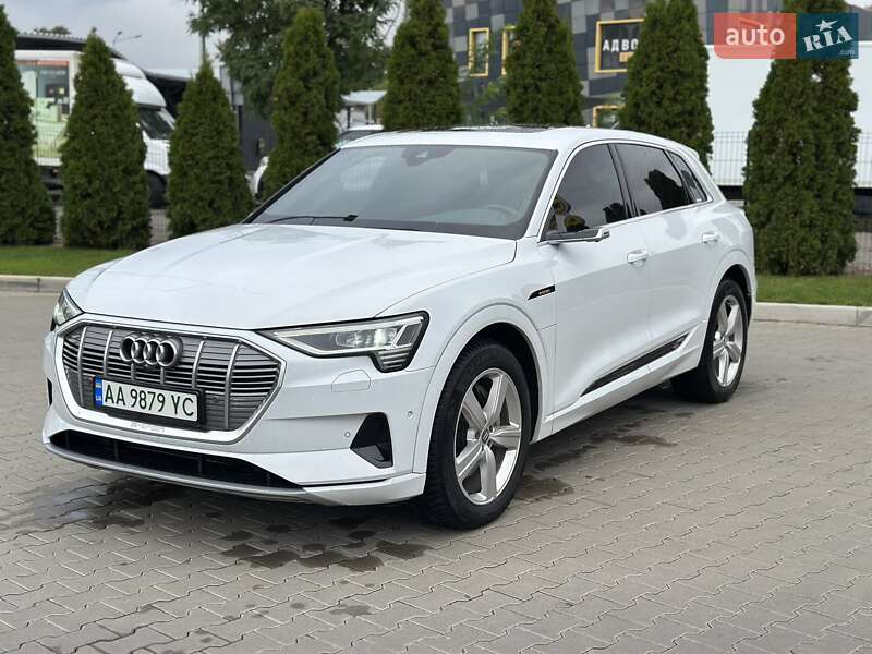 Внедорожник / Кроссовер Audi e-tron 2019 в Киеве