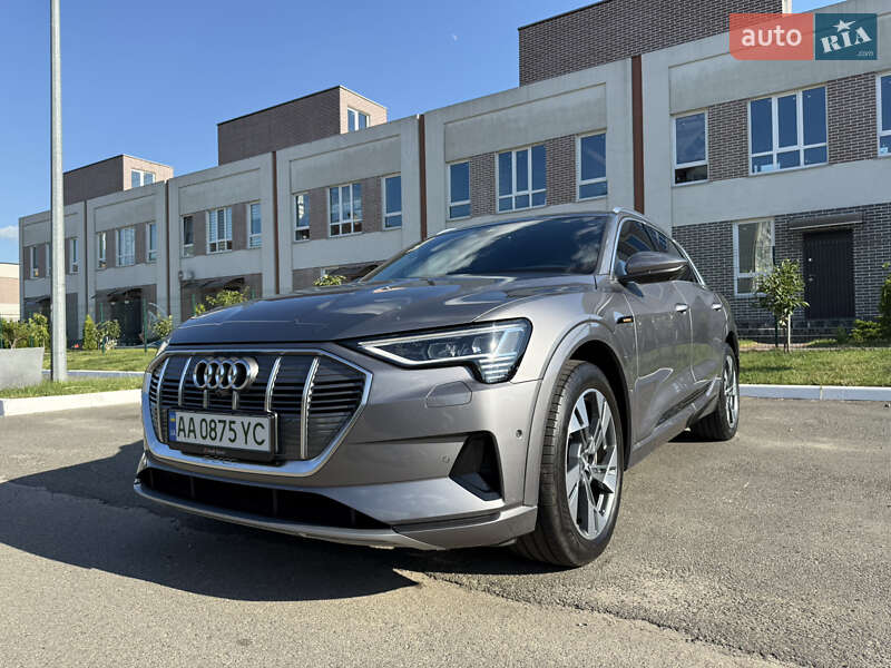 Внедорожник / Кроссовер Audi e-tron 2020 в Киеве