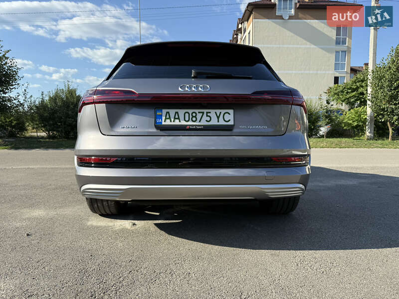 Внедорожник / Кроссовер Audi e-tron 2020 в Киеве