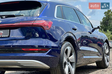 Позашляховик / Кросовер Audi e-tron 2020 в 
