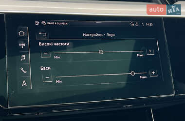 Позашляховик / Кросовер Audi e-tron 2020 в 