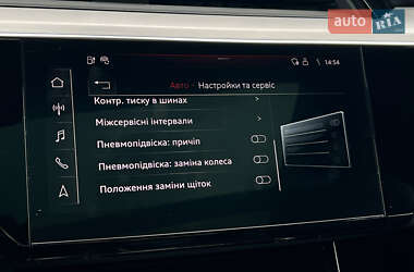 Позашляховик / Кросовер Audi e-tron 2020 в 