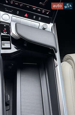Внедорожник / Кроссовер Audi e-tron 2020 в 