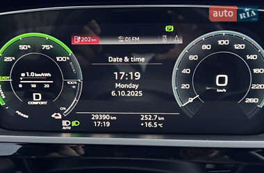 Внедорожник / Кроссовер Audi e-tron 2020 в 