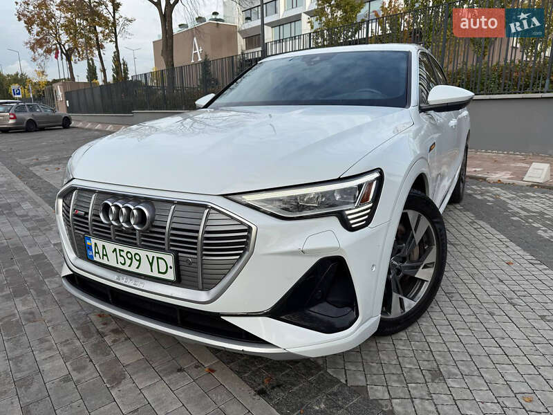 Внедорожник / Кроссовер Audi e-tron 2020 в Киеве фото 9 Внедорожник / Кроссовер Audi e-tron 2020 в Киеве