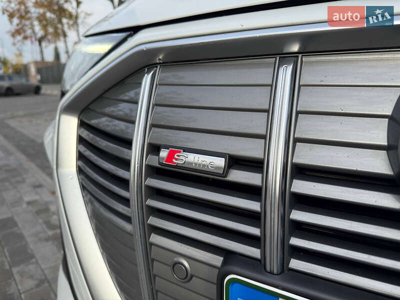 Внедорожник / Кроссовер Audi e-tron 2020 в Киеве фото 14 Внедорожник / Кроссовер Audi e-tron 2020 в Киеве