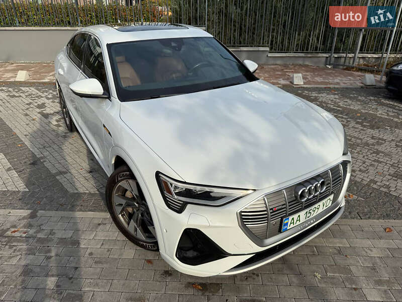 Внедорожник / Кроссовер Audi e-tron 2020 в Киеве фото 49 Внедорожник / Кроссовер Audi e-tron 2020 в Киеве