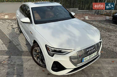 Внедорожник / Кроссовер Audi e-tron 2020 в 
