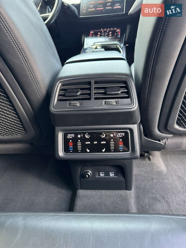 Внедорожник / Кроссовер Audi e-tron 2019 в Львове