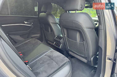 Внедорожник / Кроссовер Audi e-tron 2019 в 
