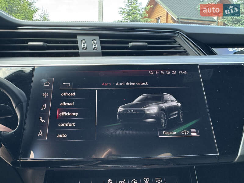 Внедорожник / Кроссовер Audi e-tron 2019 в Львове