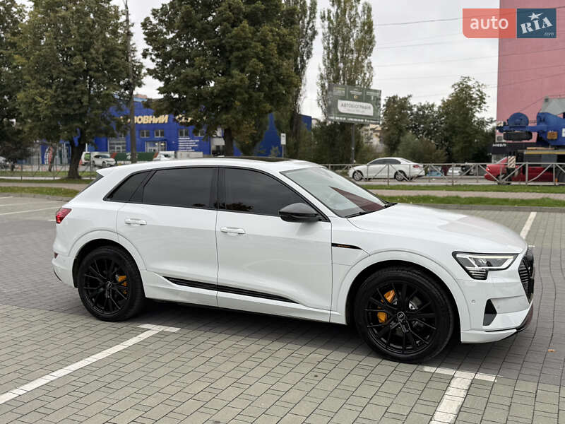 Внедорожник / Кроссовер Audi e-tron 2023 в Хмельницком фото 46 Внедорожник / Кроссовер Audi e-tron 2023 в Хмельницком