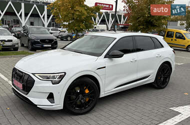 Позашляховик / Кросовер Audi e-tron 2023 в Хмельницькому