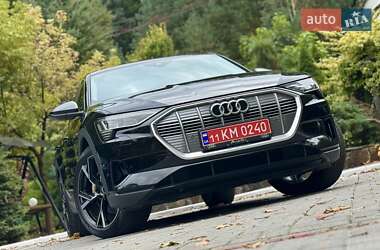 Позашляховик / Кросовер Audi e-tron 2020 в 