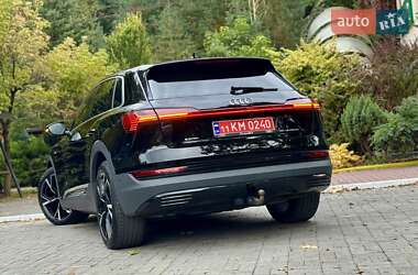 Позашляховик / Кросовер Audi e-tron 2020 в 