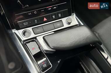 Позашляховик / Кросовер Audi e-tron 2020 в 