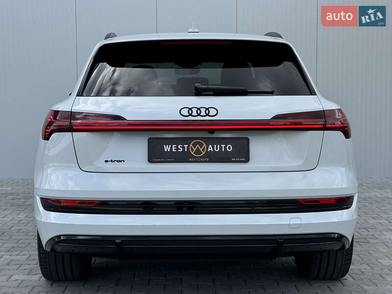 Позашляховик / Кросовер Audi e-tron 2022 в Мукачевому