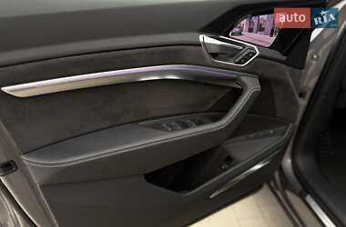 Внедорожник / Кроссовер Audi e-tron 2019 в 