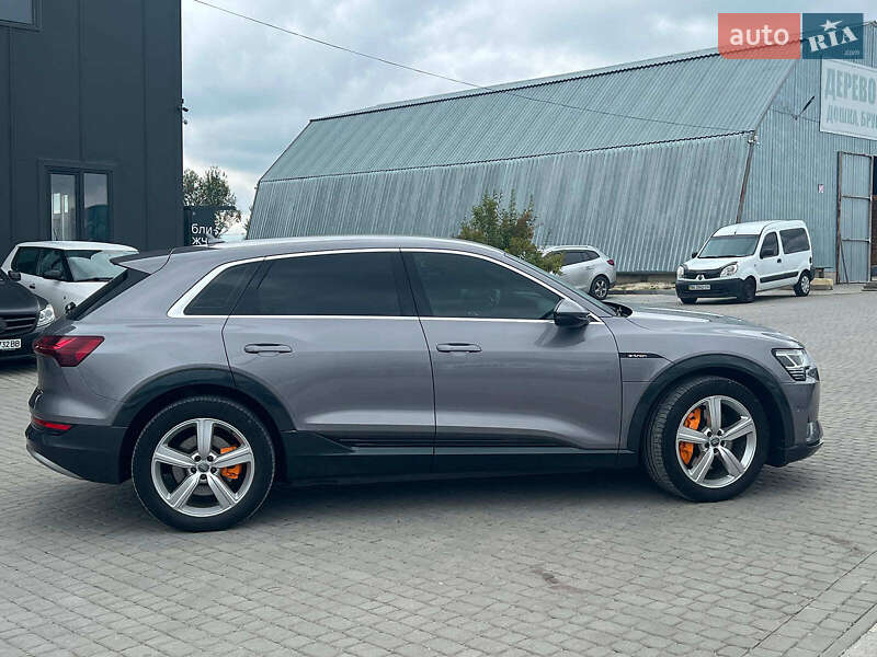Позашляховик / Кросовер Audi e-tron 2019 в Львові