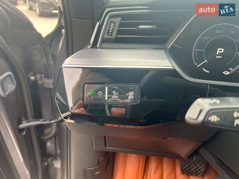 Позашляховик / Кросовер Audi e-tron 2019 в Львові