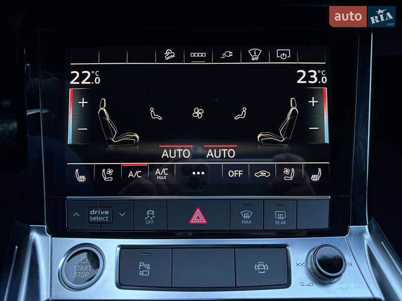 Позашляховик / Кросовер Audi e-tron 2022 в Мукачевому