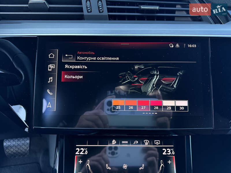 Позашляховик / Кросовер Audi e-tron 2022 в Мукачевому