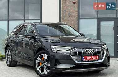 Внедорожник / Кроссовер Audi e-tron 2020 в 