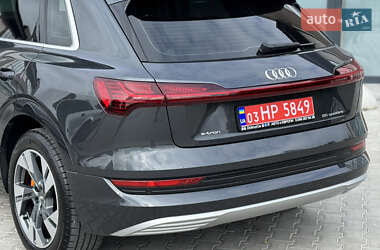 Внедорожник / Кроссовер Audi e-tron 2020 в 