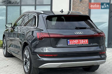 Внедорожник / Кроссовер Audi e-tron 2020 в 