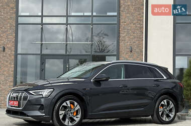 Внедорожник / Кроссовер Audi e-tron 2020 в 