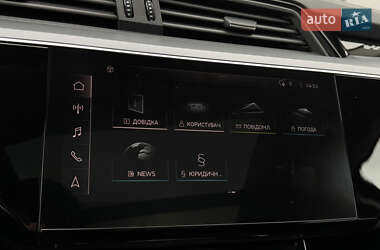 Внедорожник / Кроссовер Audi e-tron 2020 в 