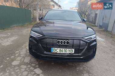 Внедорожник / Кроссовер Audi e-tron 2019 в 