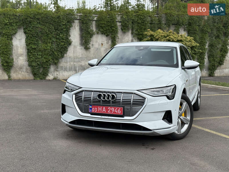 Позашляховик / Кросовер Audi e-tron 2021 в Рівному фото 8 Позашляховик / Кросовер Audi e-tron 2021 в Рівному