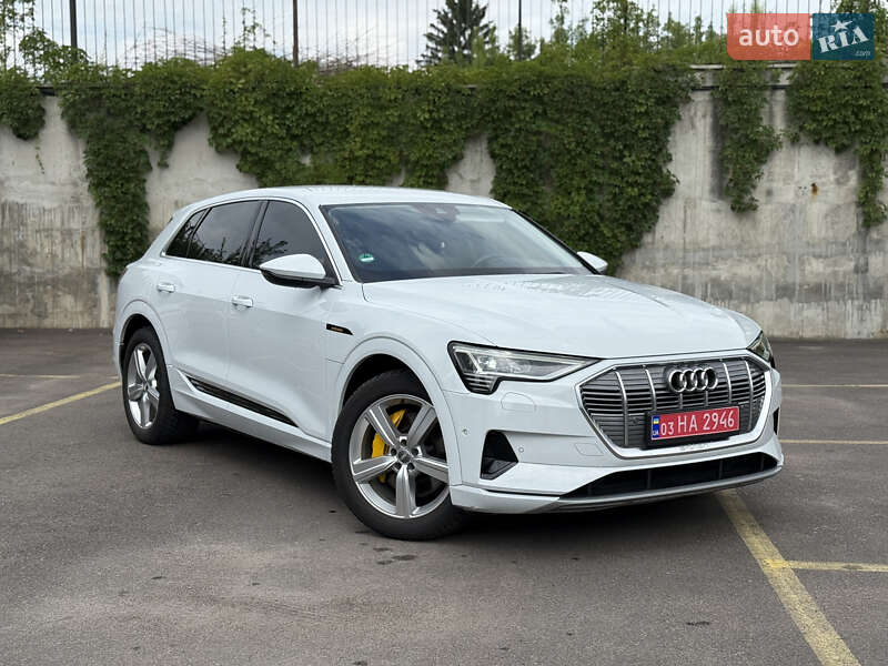 Позашляховик / Кросовер Audi e-tron 2021 в Рівному фото 11 Позашляховик / Кросовер Audi e-tron 2021 в Рівному