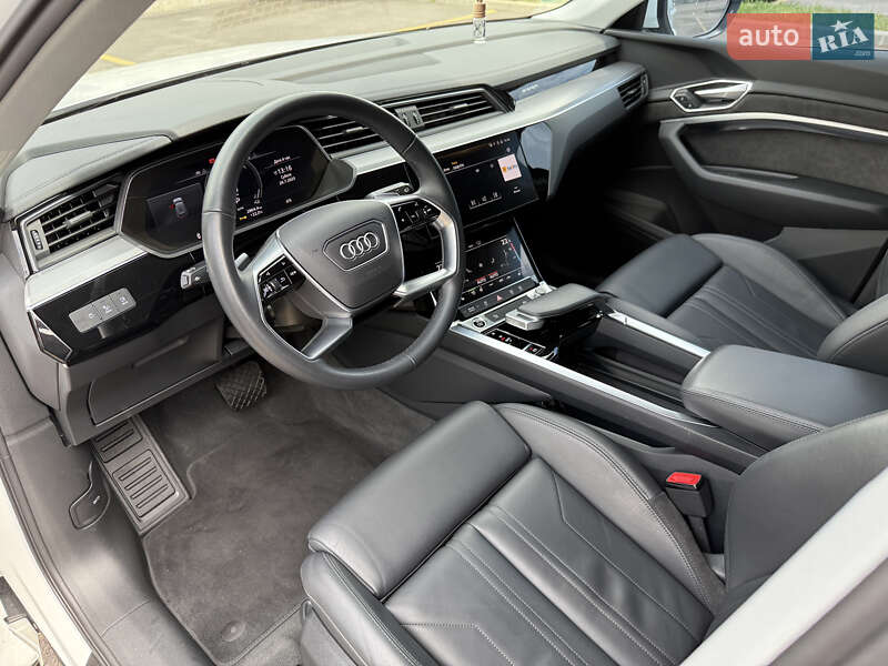 Позашляховик / Кросовер Audi e-tron 2021 в Рівному фото 61 Позашляховик / Кросовер Audi e-tron 2021 в Рівному